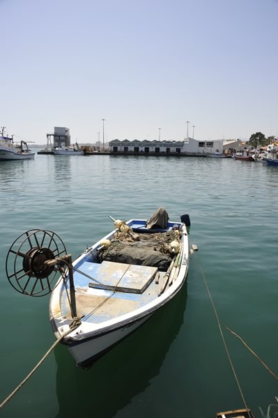 Puerto pesquero de Caleta de Vélez
