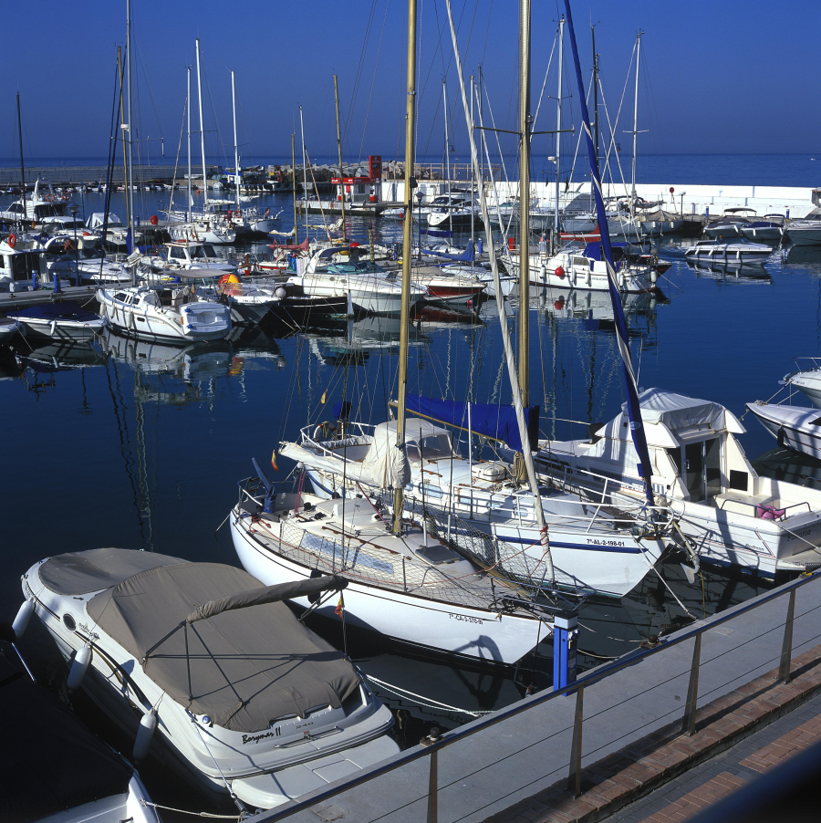La Junta recibe 48 ofertas para la ejecución de las obras de mejora del puerto de Marbella