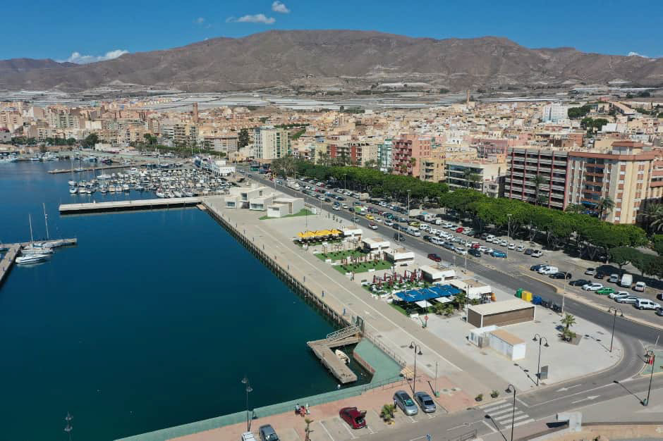 LA JUNTA LICITA POR MÁS DE UN MILLÓN LA CONSTRUCCIÓN DE TRES NAVES INDUSTRIALES EN EL PUERTO DE ADRA 