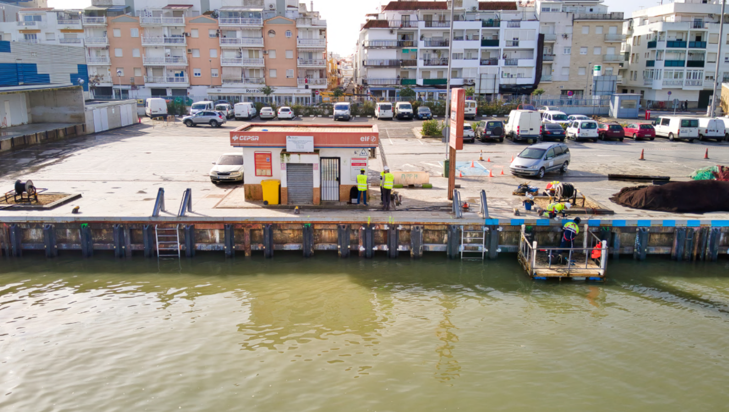 SUMINISTRO E INSTALACION DE ELEMENTOS PORTUARIOS EN EL PUERTO DE PUNTA UMBRÍA