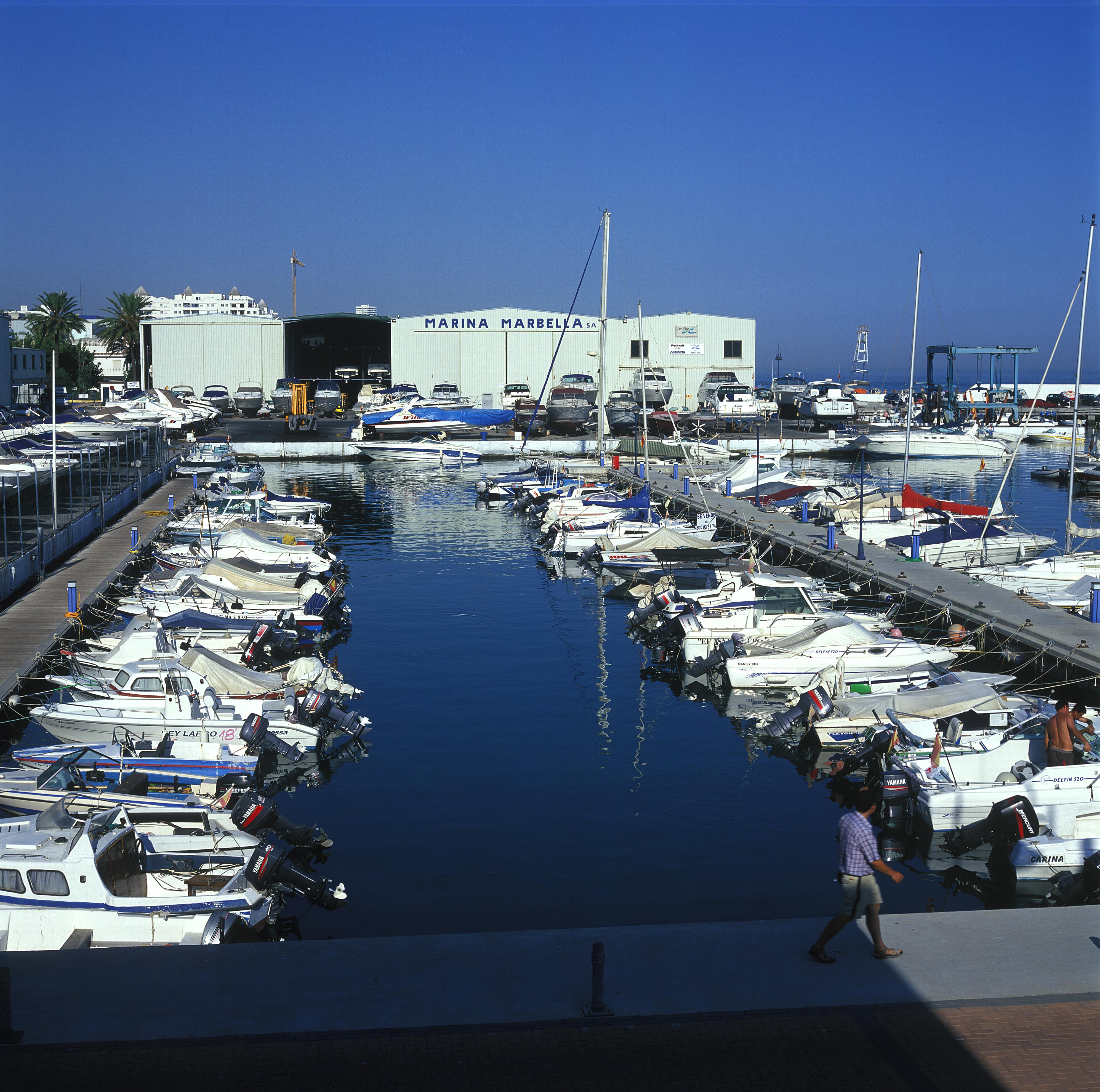 Puerto de Marbella la Bajadilla 