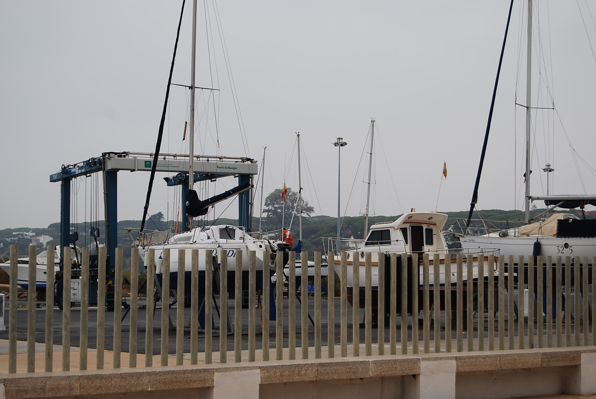 LA JUNTA MEJORARÁ EL SISTEMA DE CERRAMIENTO DEL VARADERO DEL PUERTO DE MAZAGÓN    