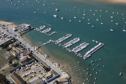 LA JUNTA REHABILITARÁ EL SISTEMA DE BALIZAMIENTO DE LA CANAL DE ENTRADA AL PUERTO DE SANCTI PETRI