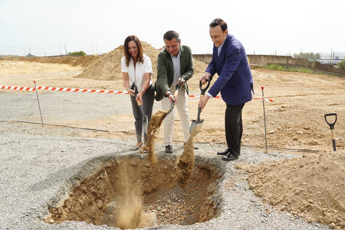 LA JUNTA COMIENZA LAS OBRAS DE LA TERCERA FASE DEL ÁREA LOGÍSTICA DE CÓRDOBA POR 4,2 MILLONES DE EUROS